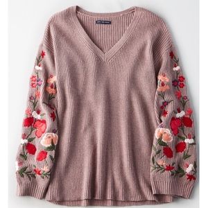 American eagle soft and pretty sweater